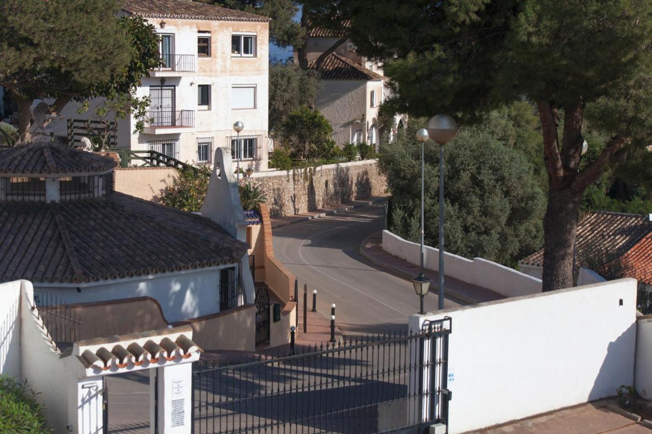 贝纳尔马德纳Agradable Adosado Con Piscina La Hidalga别墅 外观 照片
